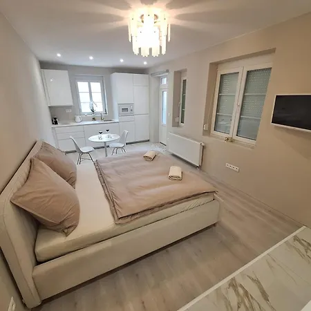 Apartment Pod Hradom